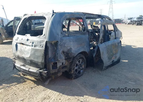 2011 Chrysler Town & Country Touring z USA, uszkodzony, nr VIN 2A4RR5DG7BR617979